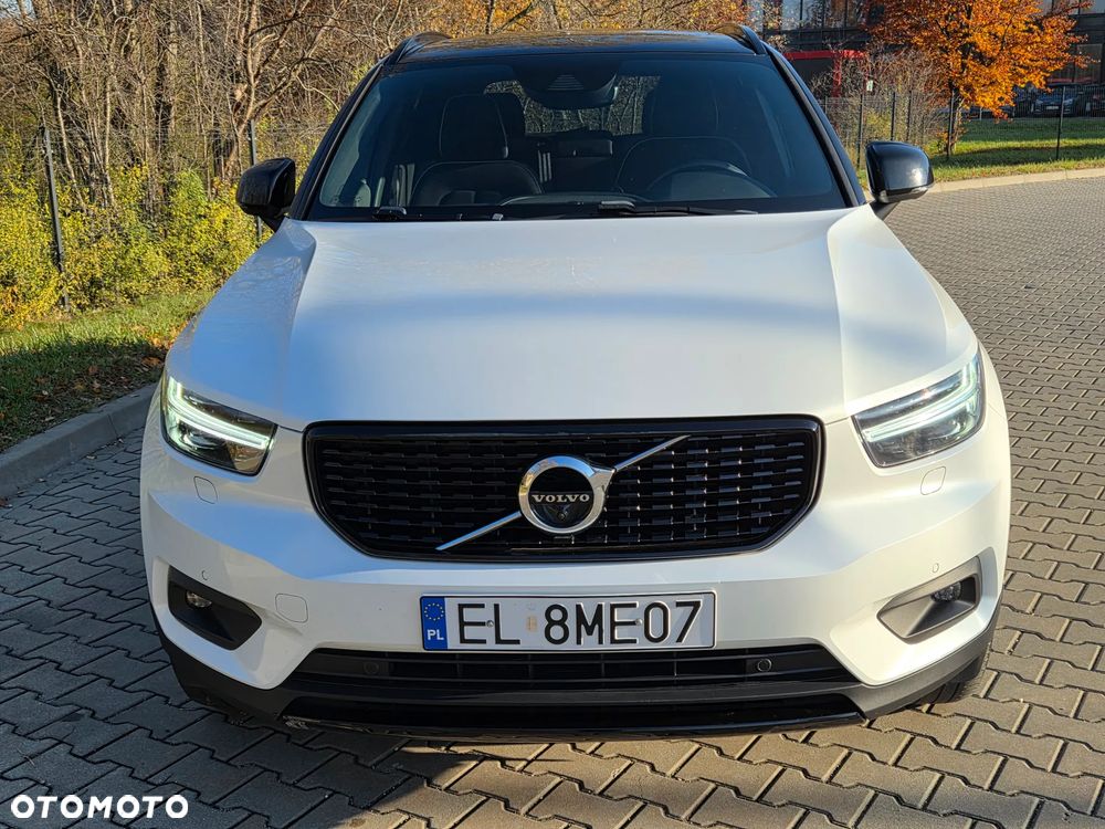 Volvo XC 40 T5 AWD R-Design - 1