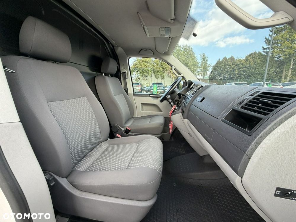 Volkswagen Transporter - 24