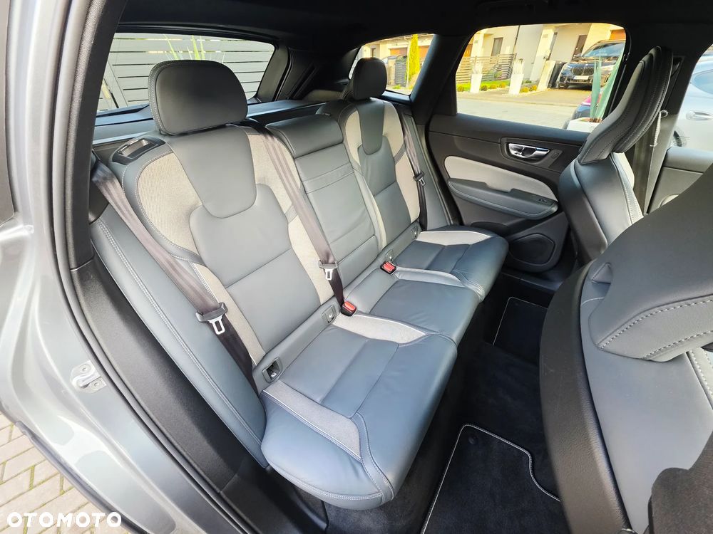 Volvo XC 60 D4 Geartronic RDesign - 16