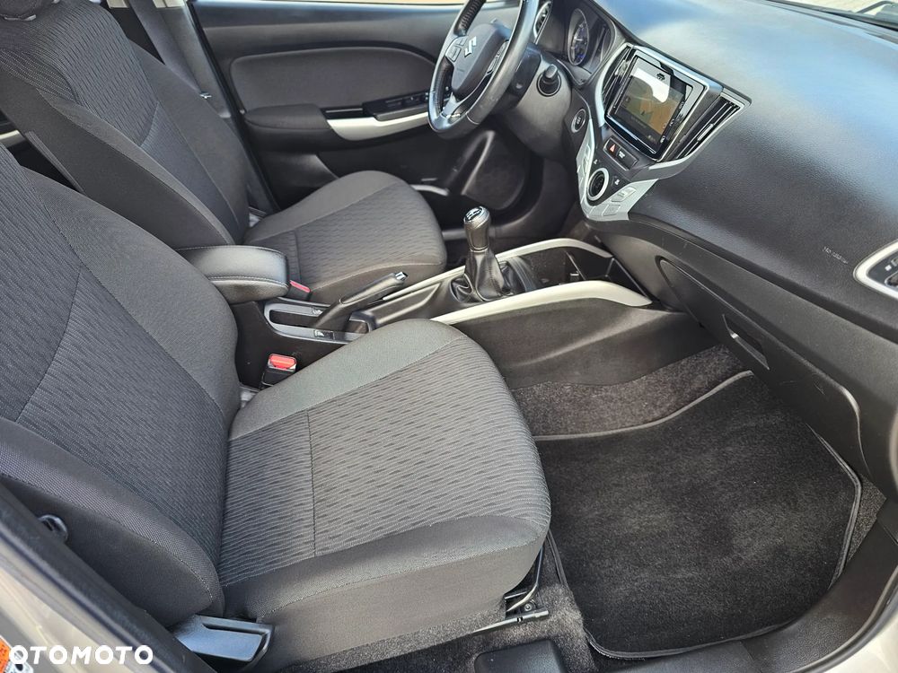 Suzuki Baleno 1.2 Dualjet (SHVS) Hybrid Comfort - 12