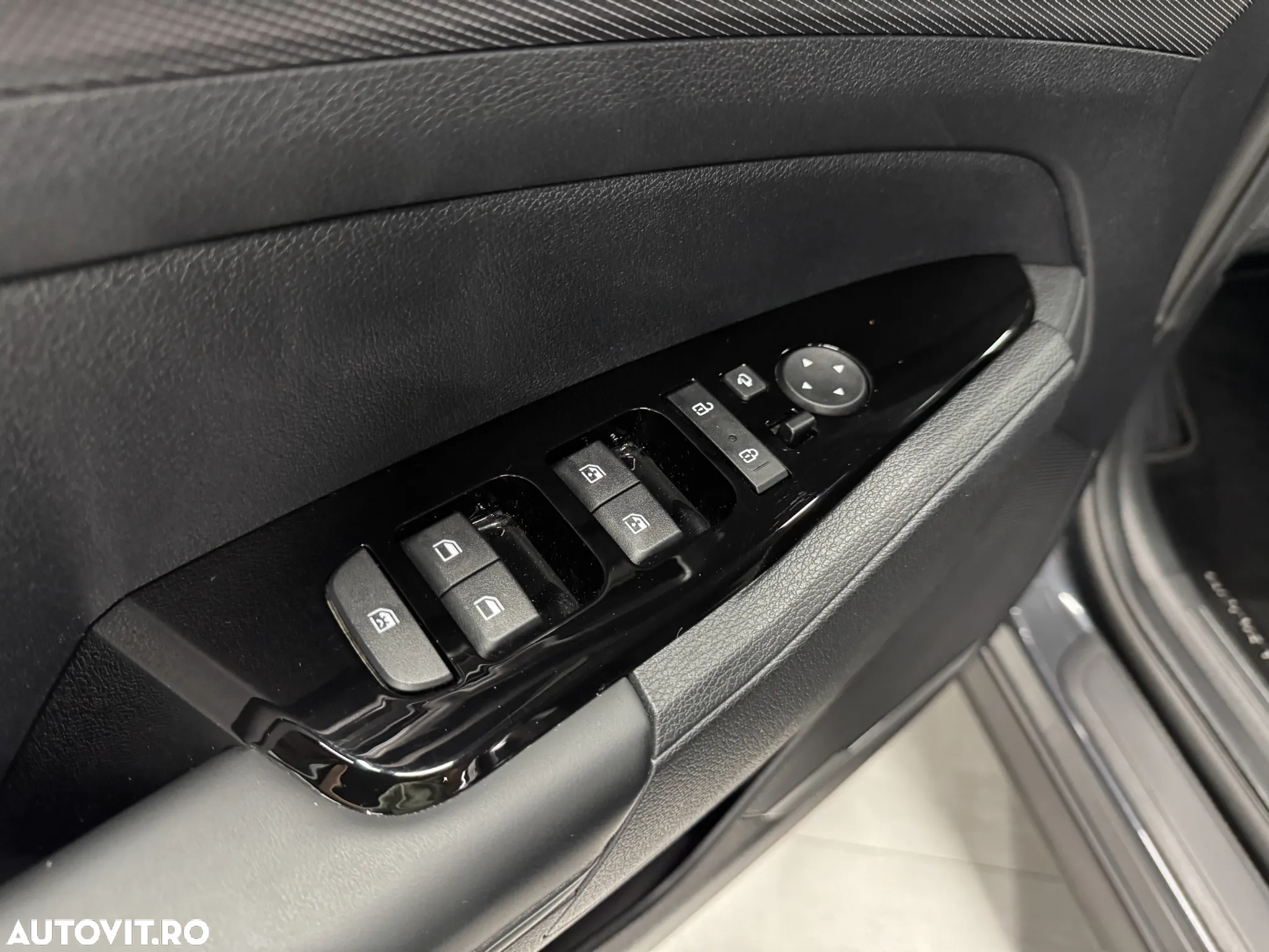 Kia Sportage 1.6 T-GDI AWD Plug-in Hybrid Paket Spirit - 6
