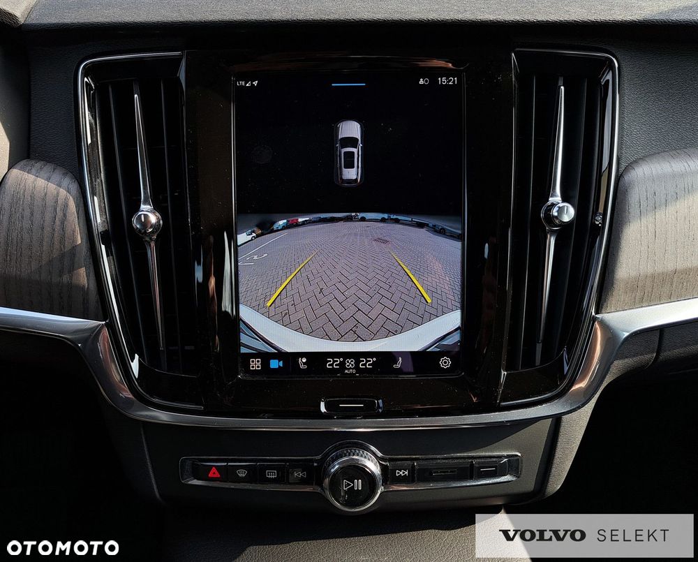 Volvo V90 Cross Country - 25