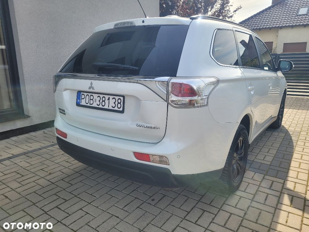Mitsubishi Outlander 2.0 Intense + CVT - 3