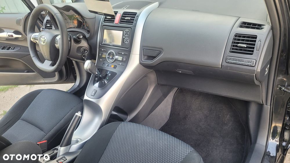 Toyota Auris 1.4 D-4D Premium MM - 12