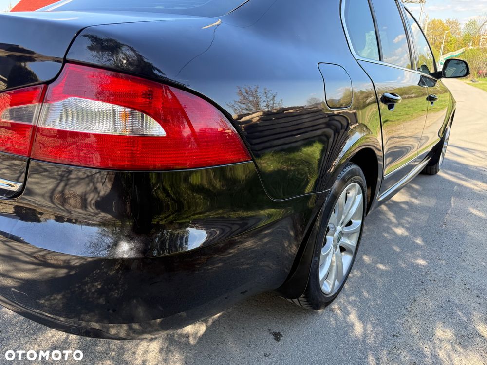 Skoda Superb 2.0 TDI L&K DSG - 28