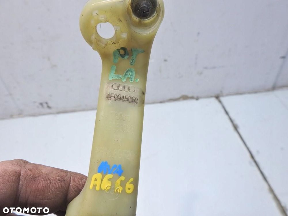 ŚLIZG MOCOWANIE LAMPY PRAWY TYŁ AUDI A6 C6 AVANT 4F9945068 - 2