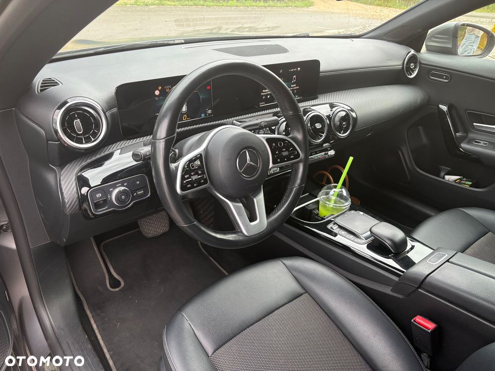 Mercedes-Benz CLA 180 d 7G-DCT - 10