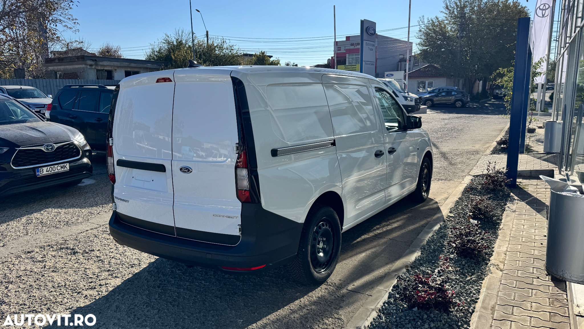 Ford Transit Connect - 8