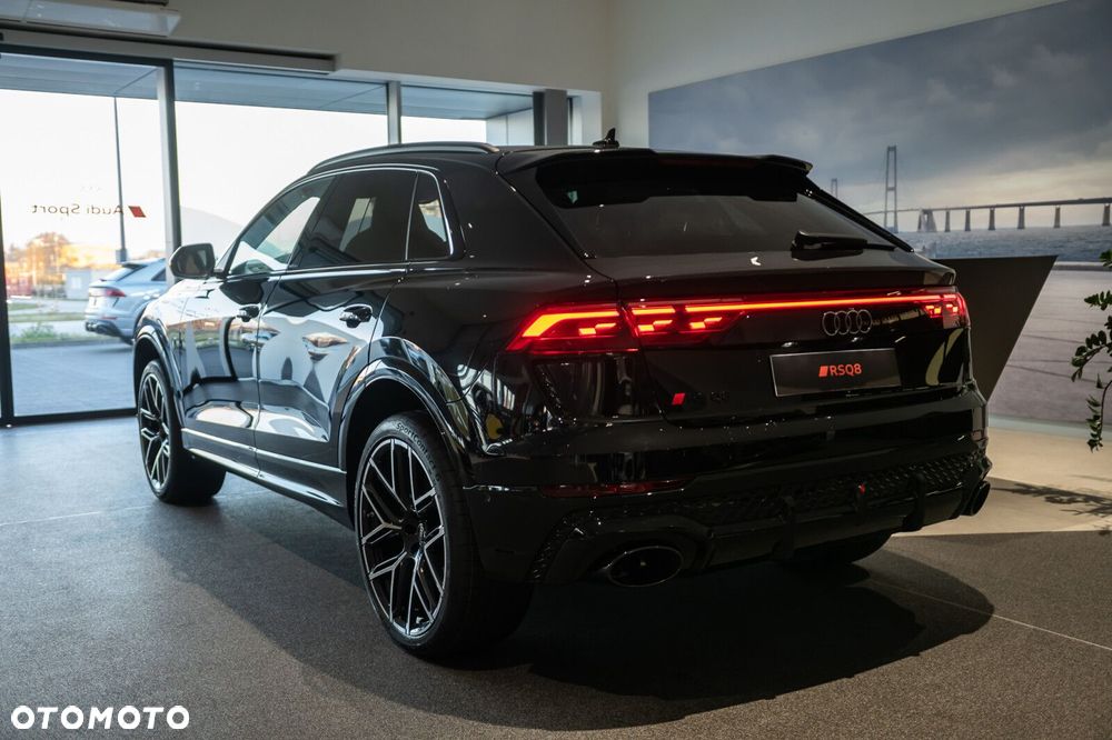 Audi RS Q8 - 3