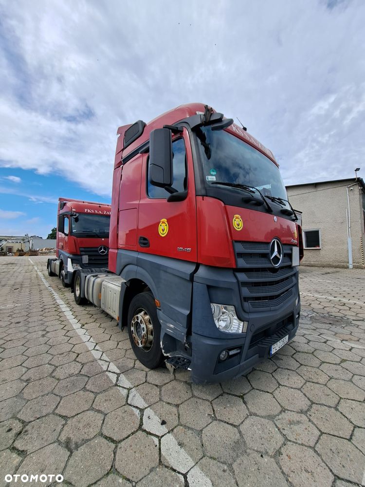 Mercedes-Benz ACTROS - 1
