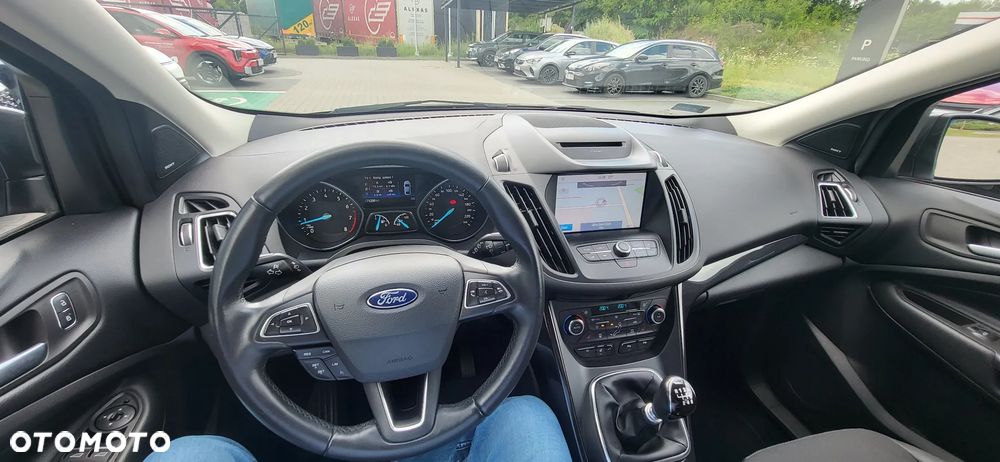 Ford Kuga - 10