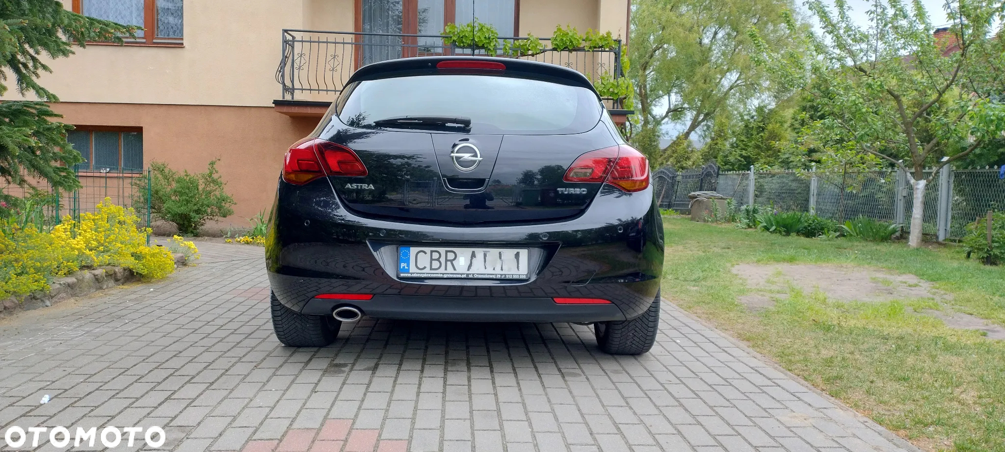 Opel Astra 1.6 Turbo Cosmo - 4