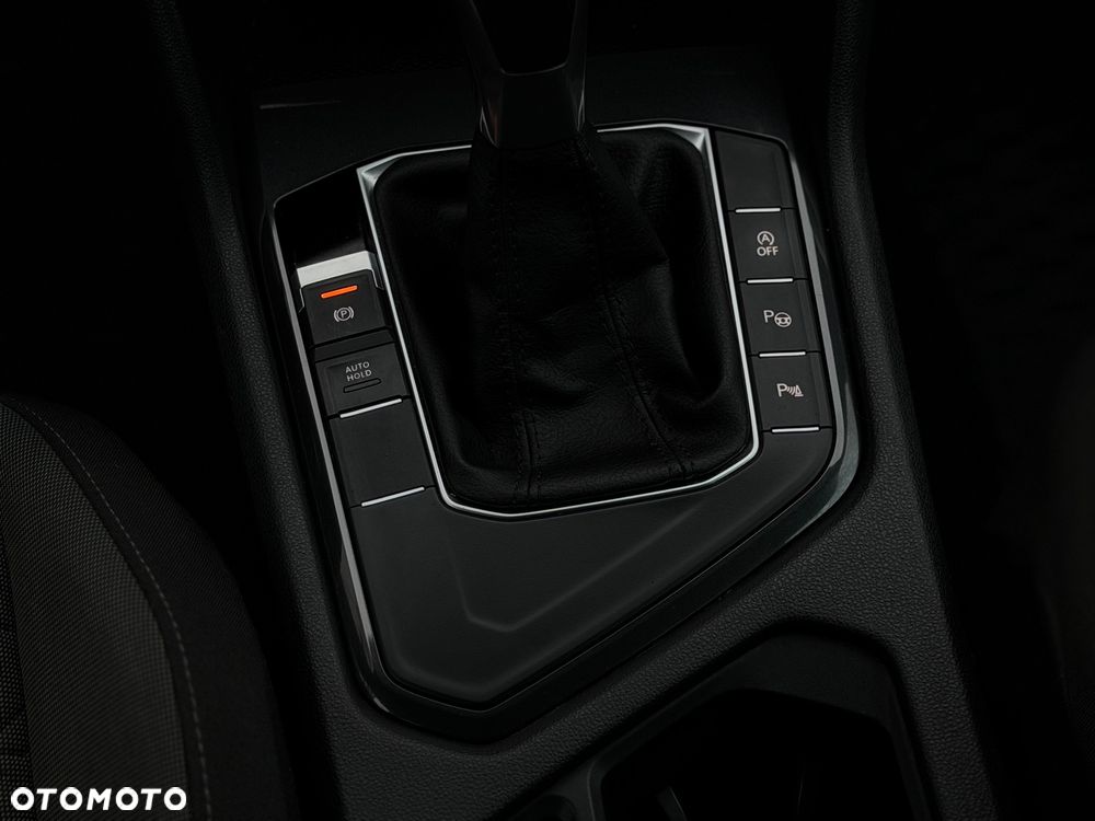 Volkswagen Tiguan 2.0 TDI SCR DSG Elegance - 18