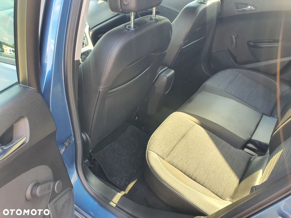 Opel Astra IV 1.4 T Cosmo - 11