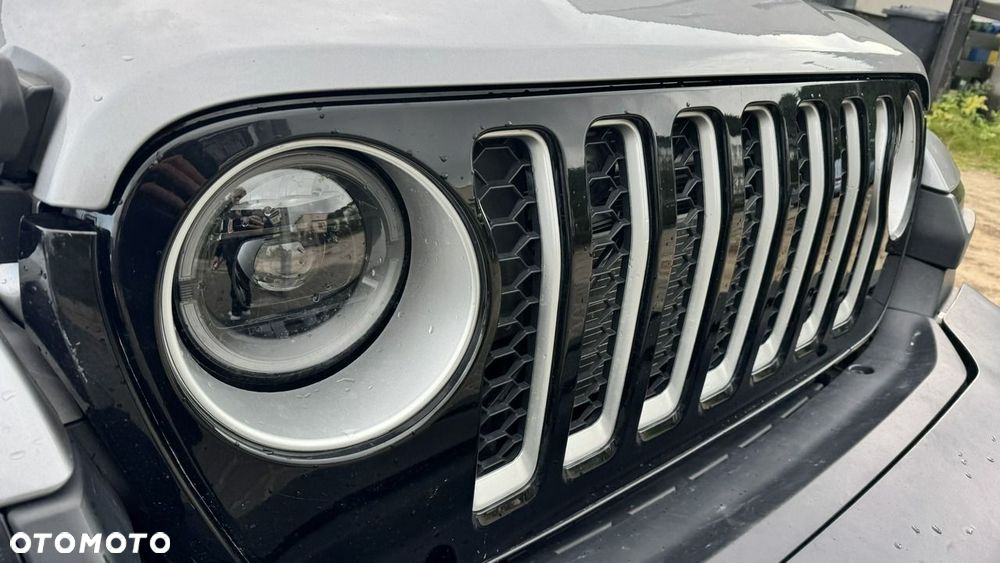 Jeep Wrangler - 18