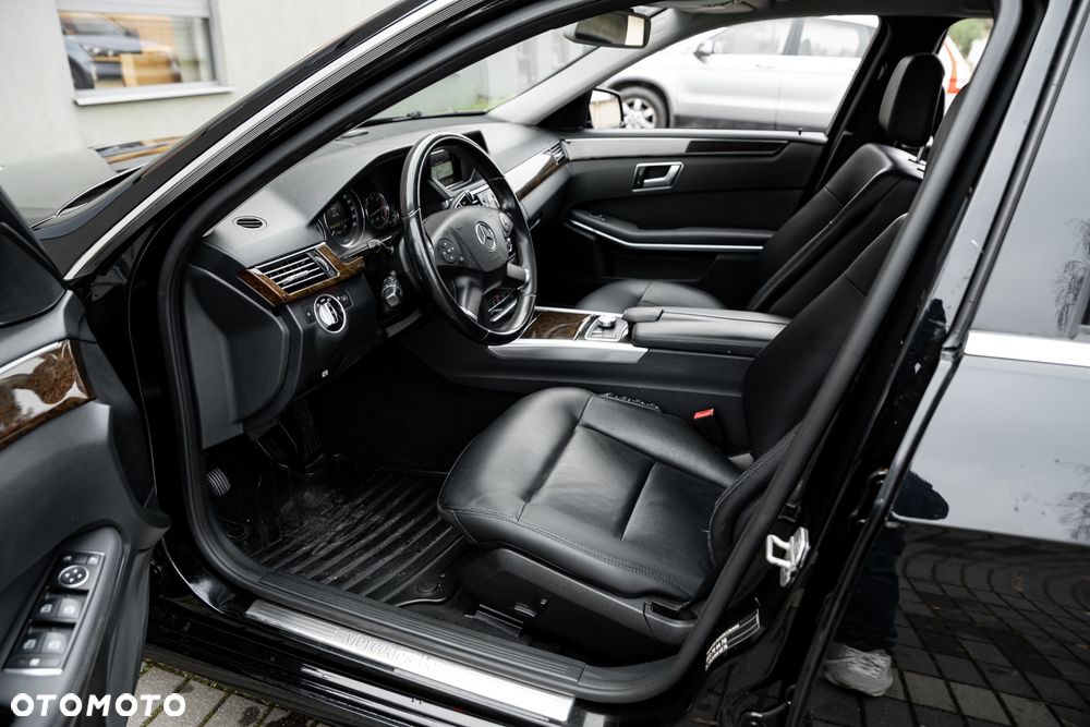 Mercedes-Benz Klasa E 300 BlueTEC HYBRID 7G-TRONIC Avantgarde - 14