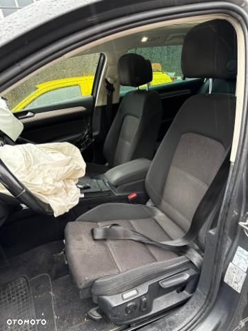 Volkswagen Passat Variant - 9