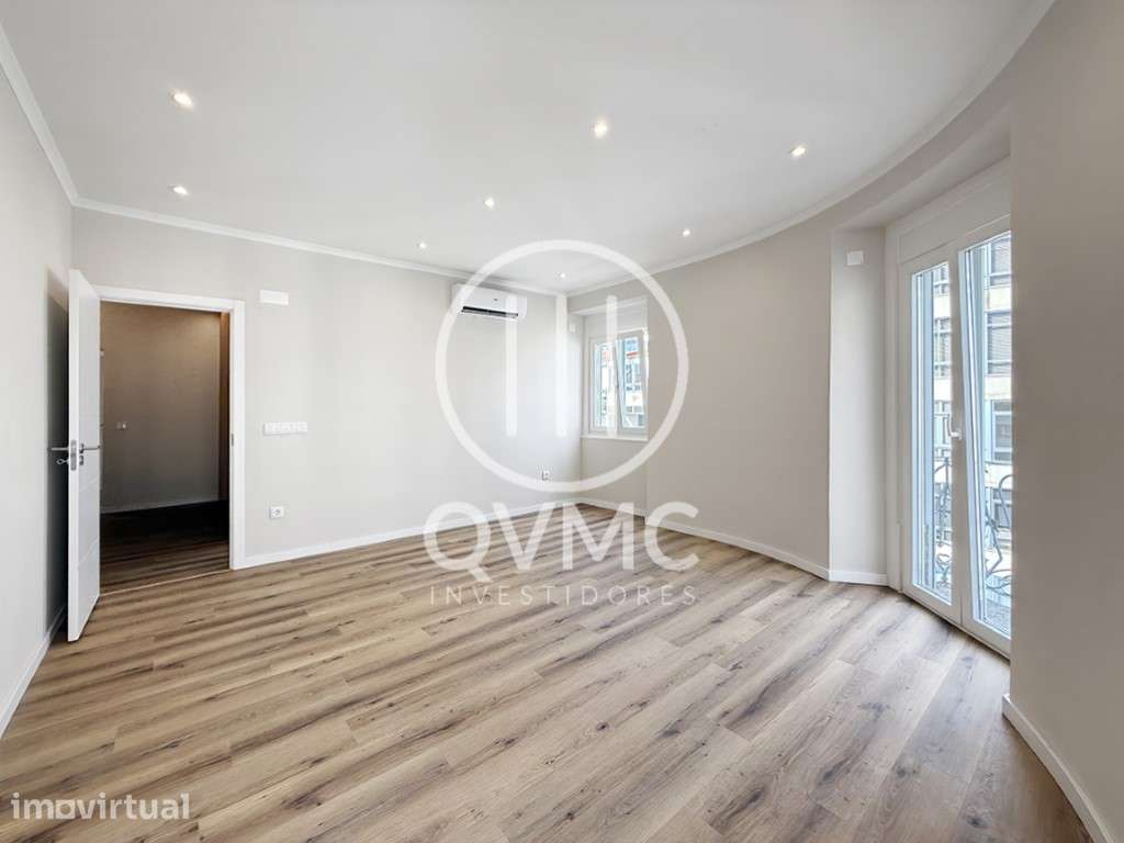 Apartamento T3 remodelado em Lisboa - Praça do Chile - Grande imagem: 2/39