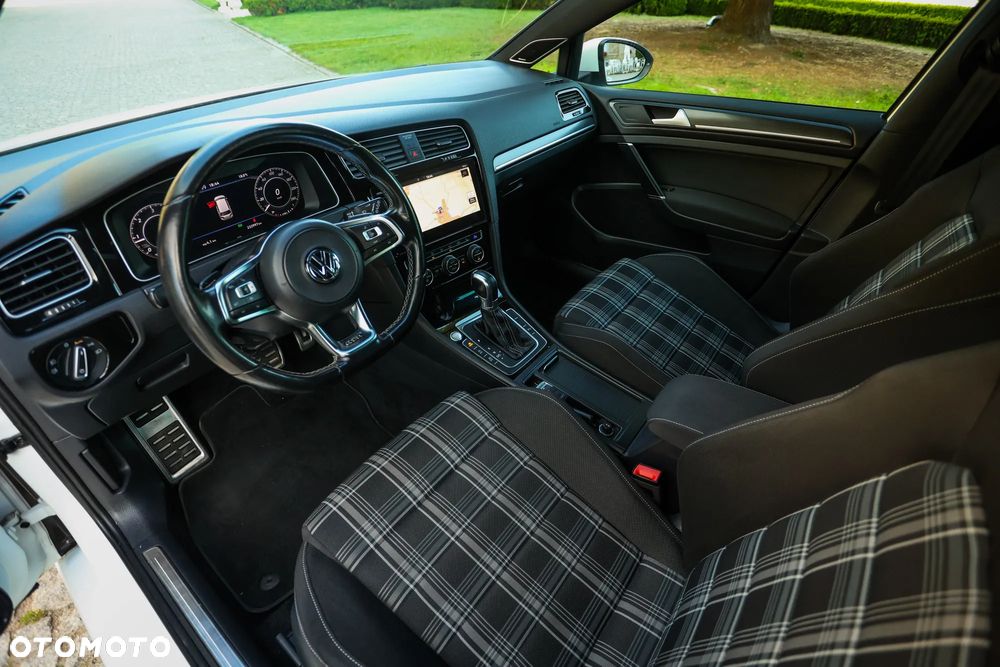 Volkswagen Golf GTD 2.0 TDI SCR DSG - 21