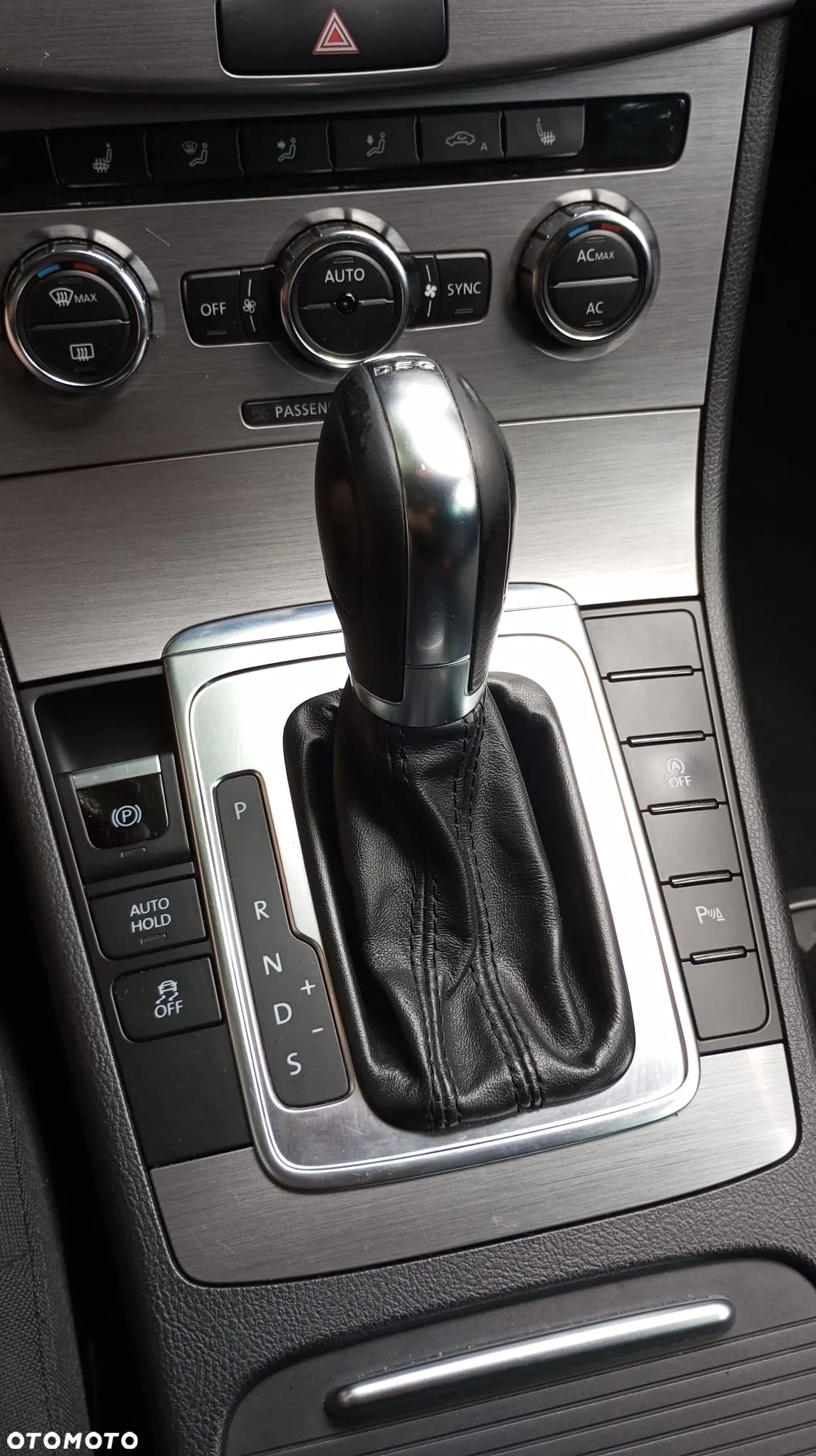 Volkswagen Passat 2.0 TDI Comfortline DSG - 15