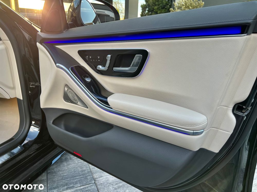 Mercedes-Benz Klasa S 350 d 4-Matic L 9G-TRONIC - 23