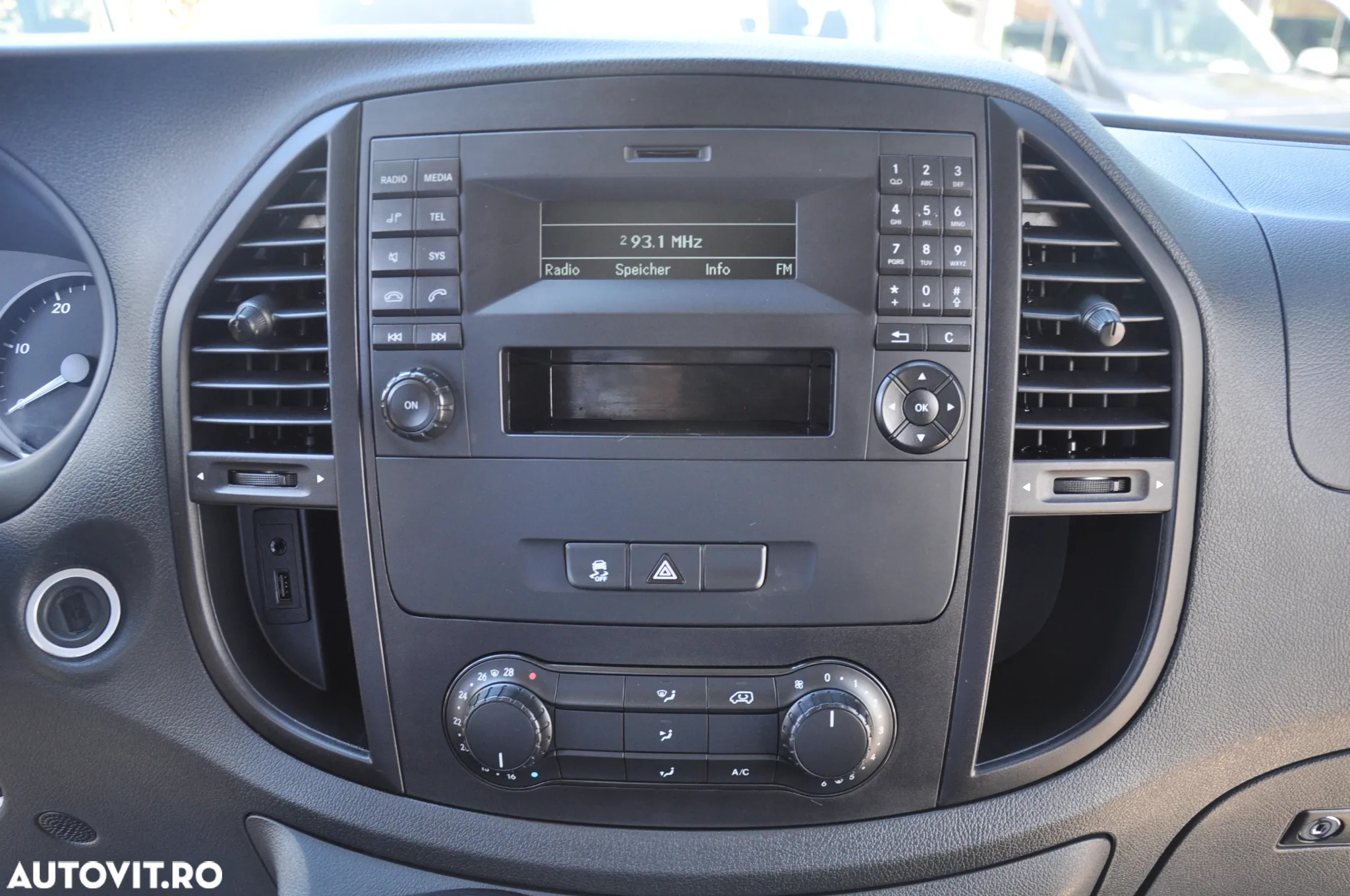 Mercedes-Benz Vito 114 Furgon - 17
