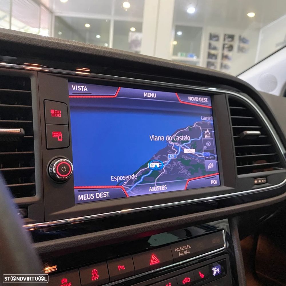 SEAT Leon 2.0 TDI DPF DSG FR - 8