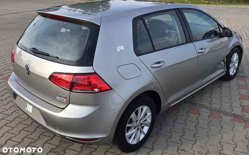 Volkswagen Golf 1.6 TDI BlueMotion Technology Comfortline - 8