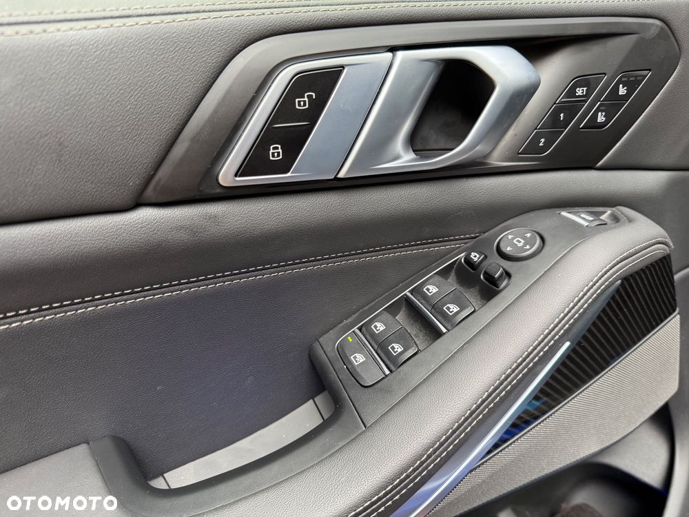 BMW X5 M M60i mHEV sport - 10