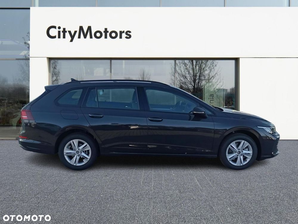 Volkswagen Golf - 8