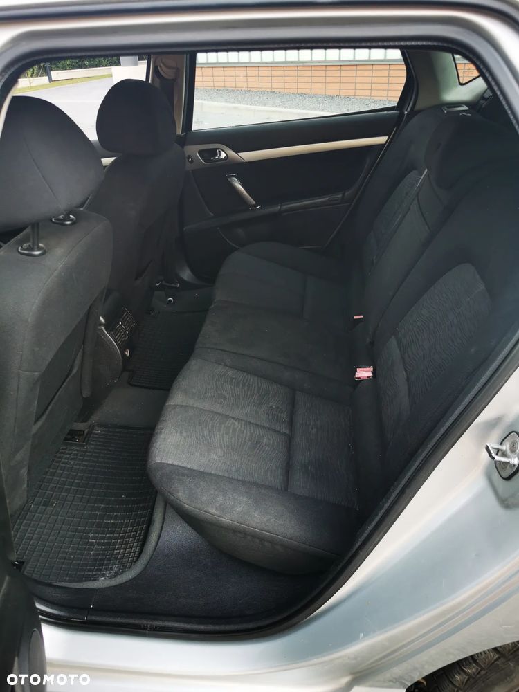 Peugeot 407 - 7