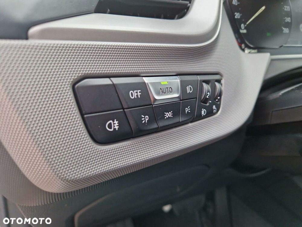 BMW Seria 2 218d Advantage sport - 18
