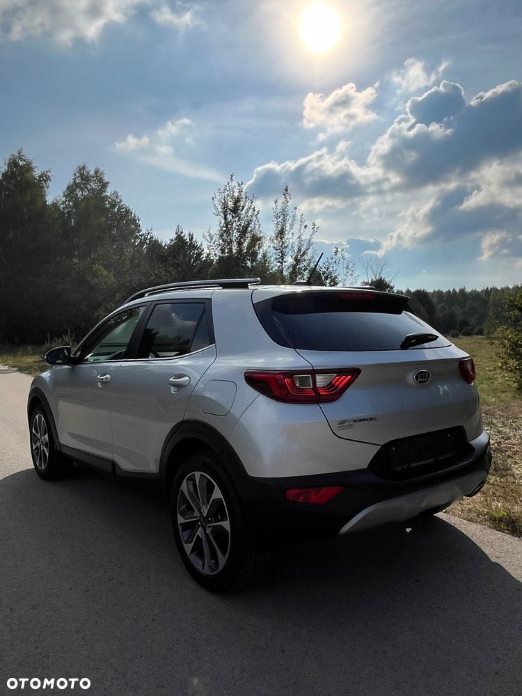 Kia Stonic 1.4 L - 17
