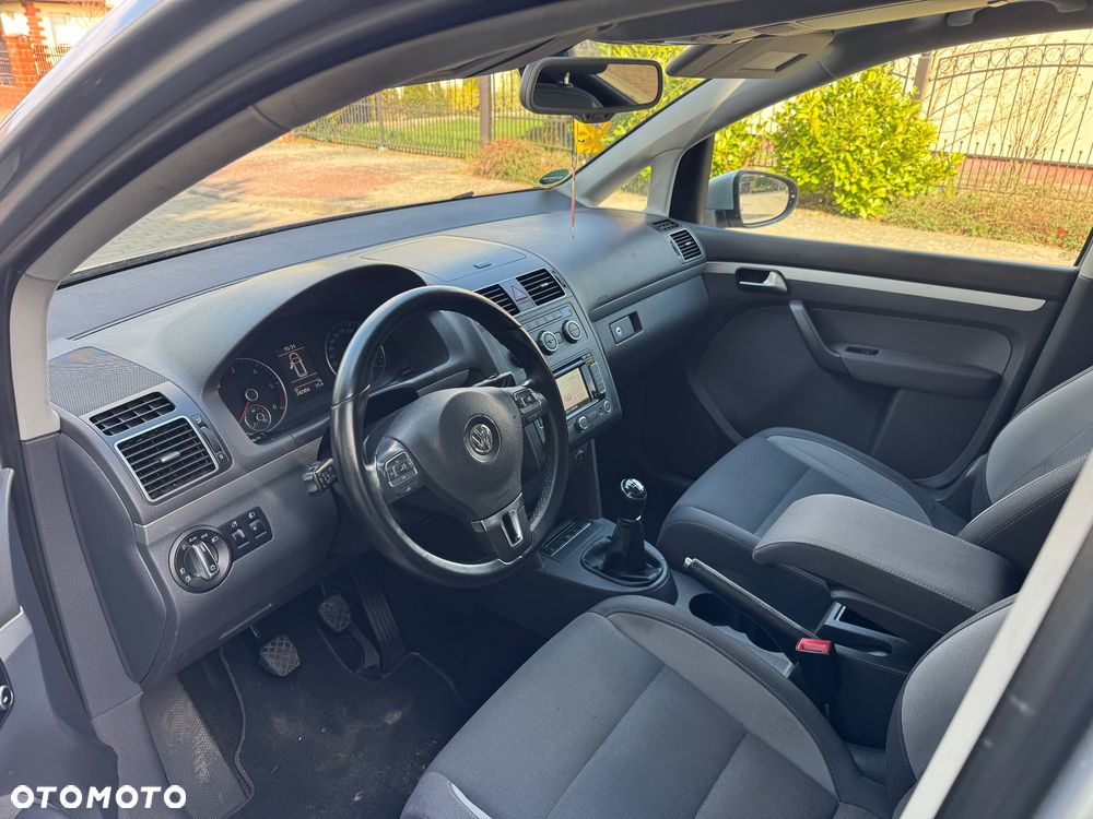 Volkswagen Touran 1.6 TDI DPF Life - 6