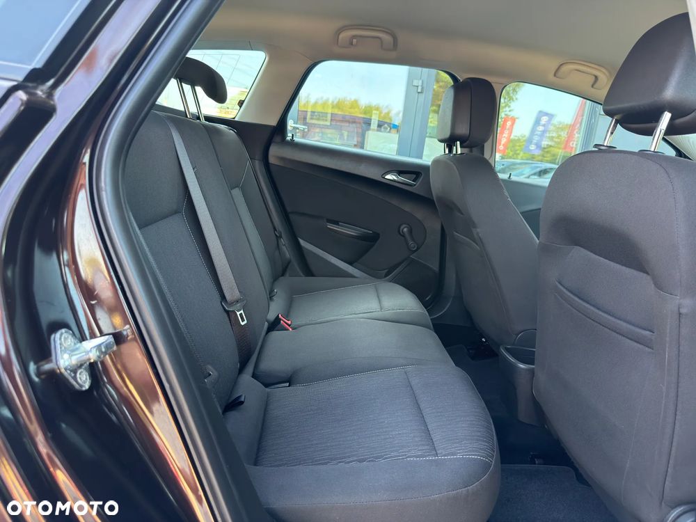 Opel Astra 1.4 Turbo Active - 24