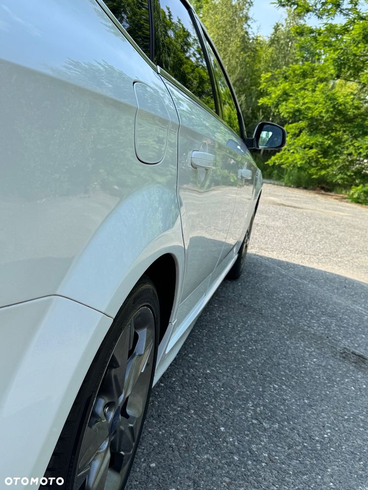 Ford Mondeo 2.0 TDCi Titanium S - 14