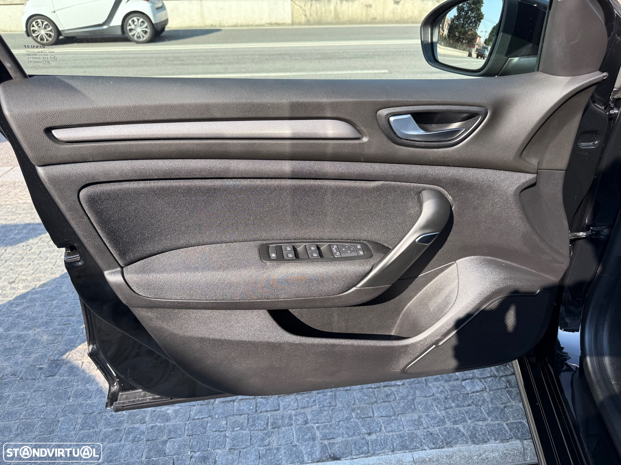 Renault Mégane 1.6 Plug-In Techno - 23