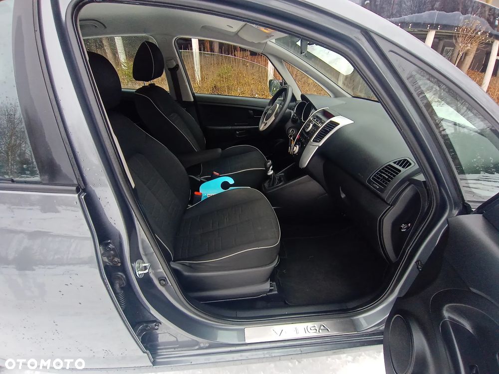 Kia Venga 1.4 CVVT Vision - 21