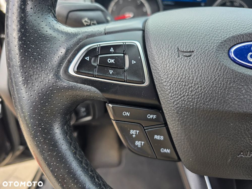 Ford Focus - 28