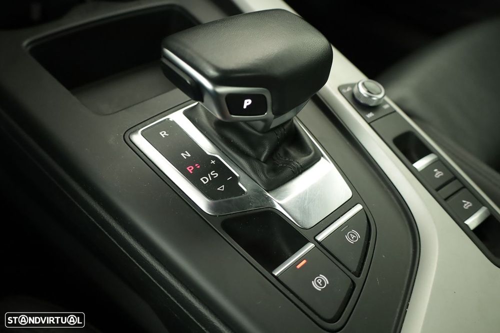 Audi A5 Cabrio 40 TFSI S tronic S line - 19