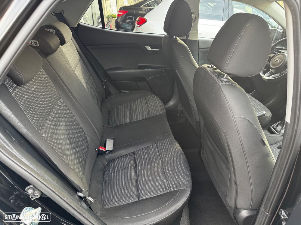 Kia Stonic 1.4 Spirit - 28