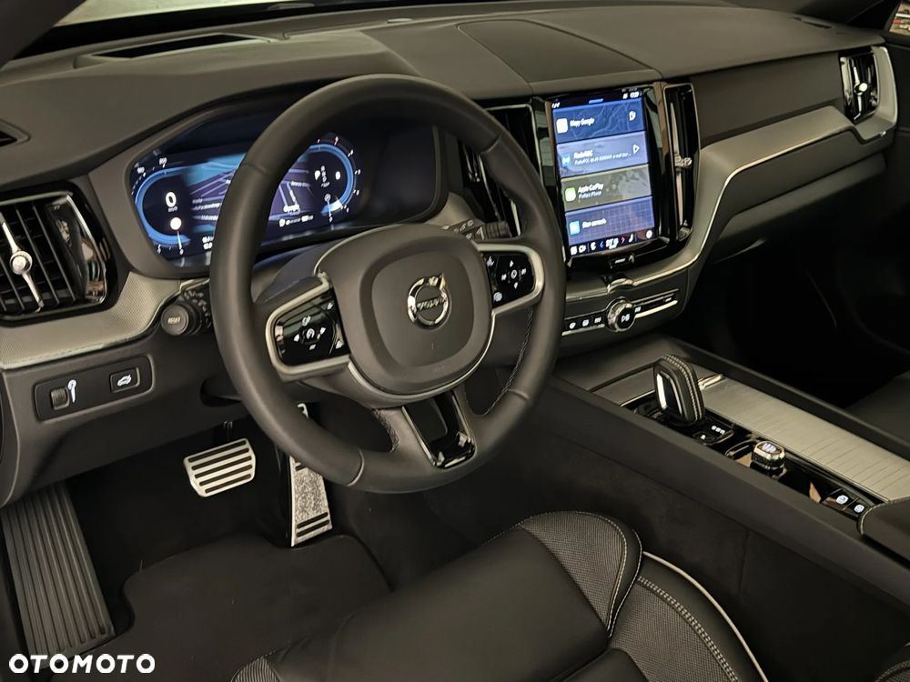 Volvo XC 60 B4 D AWD Geartronic RDesign - 12