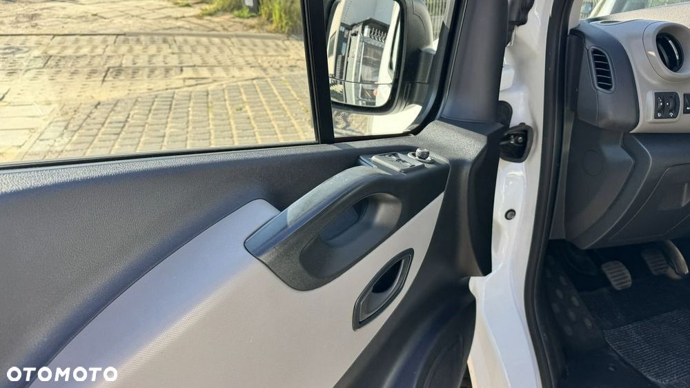Renault Trafic - 24