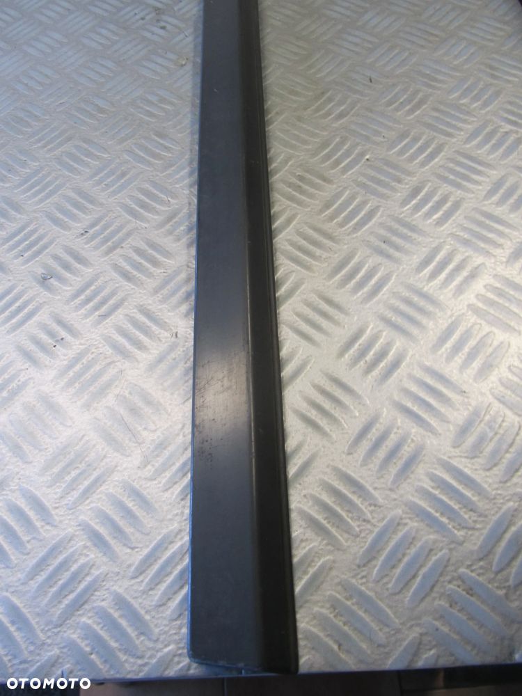 listwa 1247430293 - 4