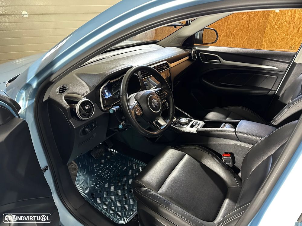 MG ZS EV Luxury - 10