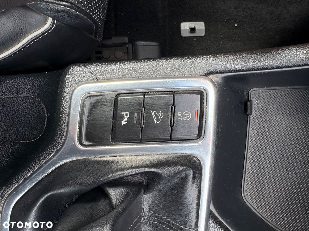 Kia Sportage 1.7 CRDI Business Line 2WD - 23
