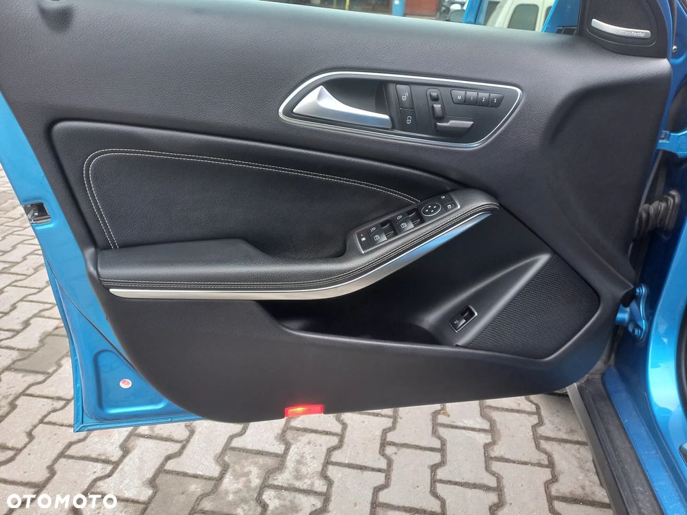 Mercedes-Benz GLA 250 4Matic 7G-DCT Edition 1 - 14