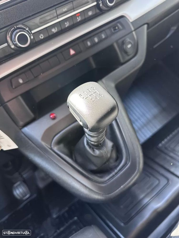 Toyota Proace Verso 1.6 D-4D L1 Shuttle 9L - 21