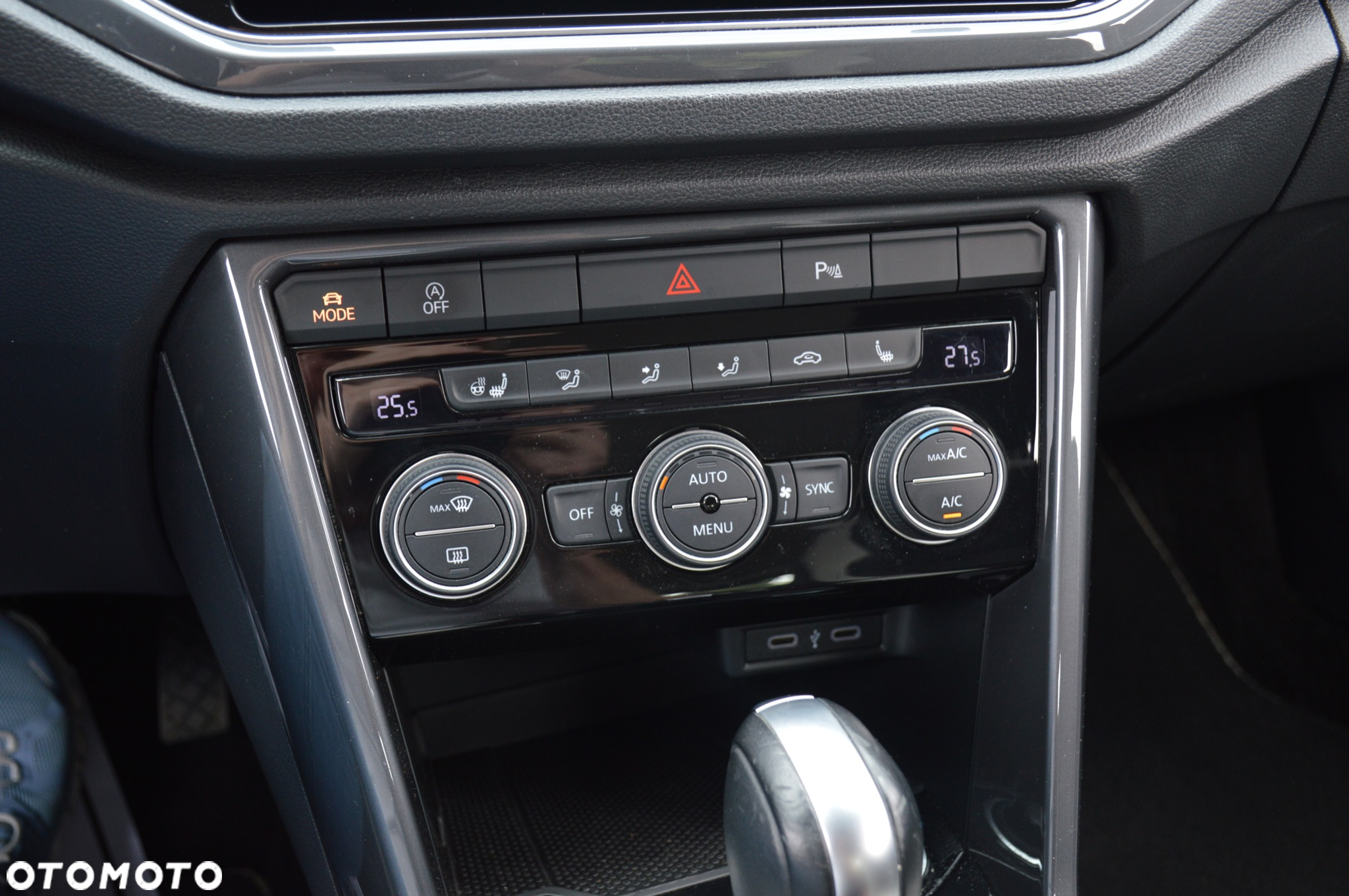 Volkswagen T-Roc 2.0 TDI SCR DSG Sport - 25