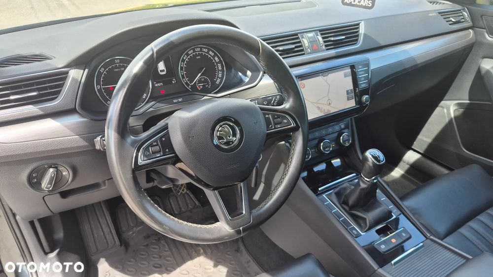 Skoda Superb 2.0 TDI Style - 23